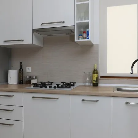 Prapatna 17608 Hébergement de vacances Pucisca